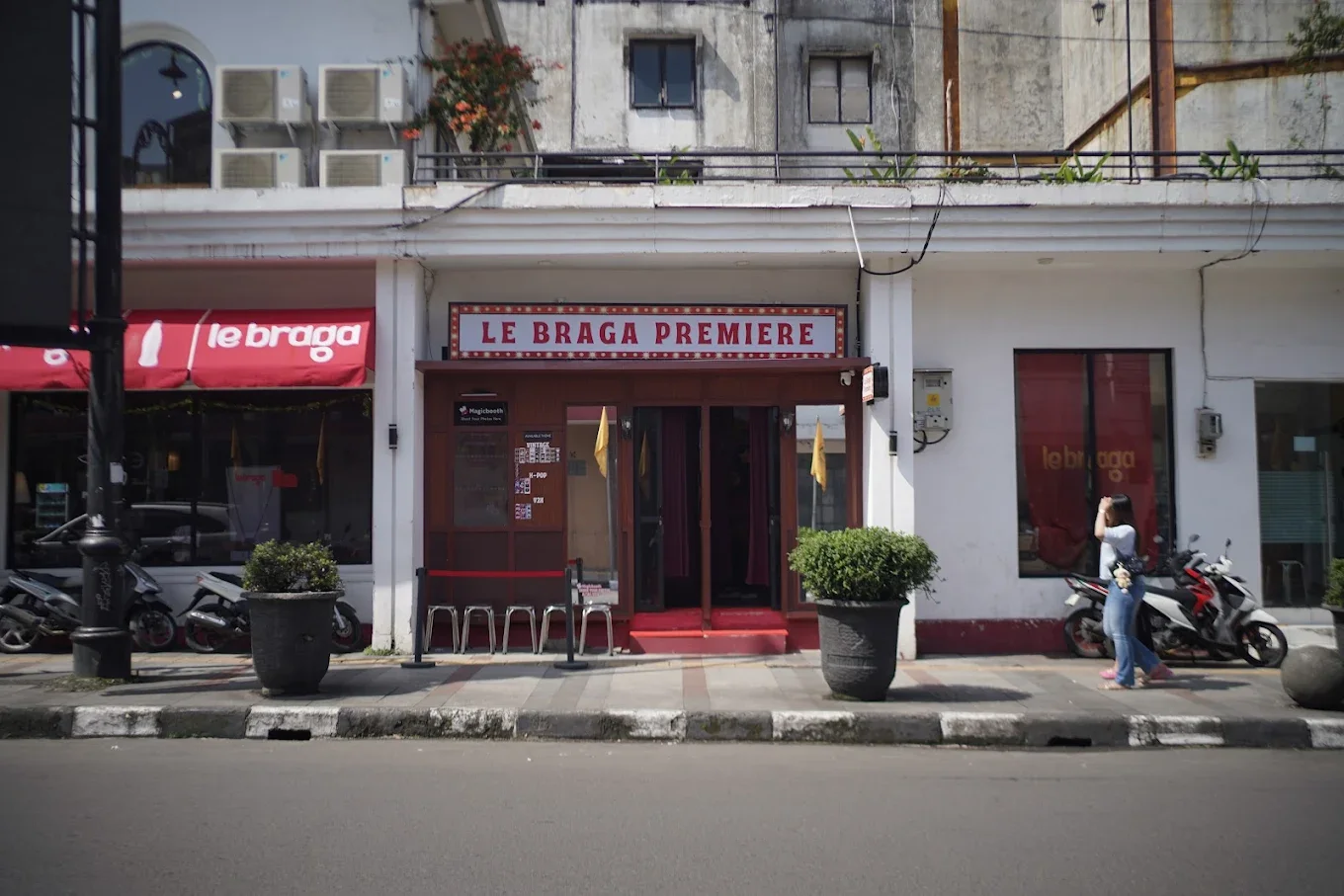 Le Braga Premiere di Braga Bandung sebagai lokasi photobooth tematik