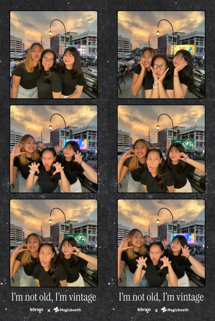 Contoh strip hasil Magicbooth untuk dokumentasi acara.