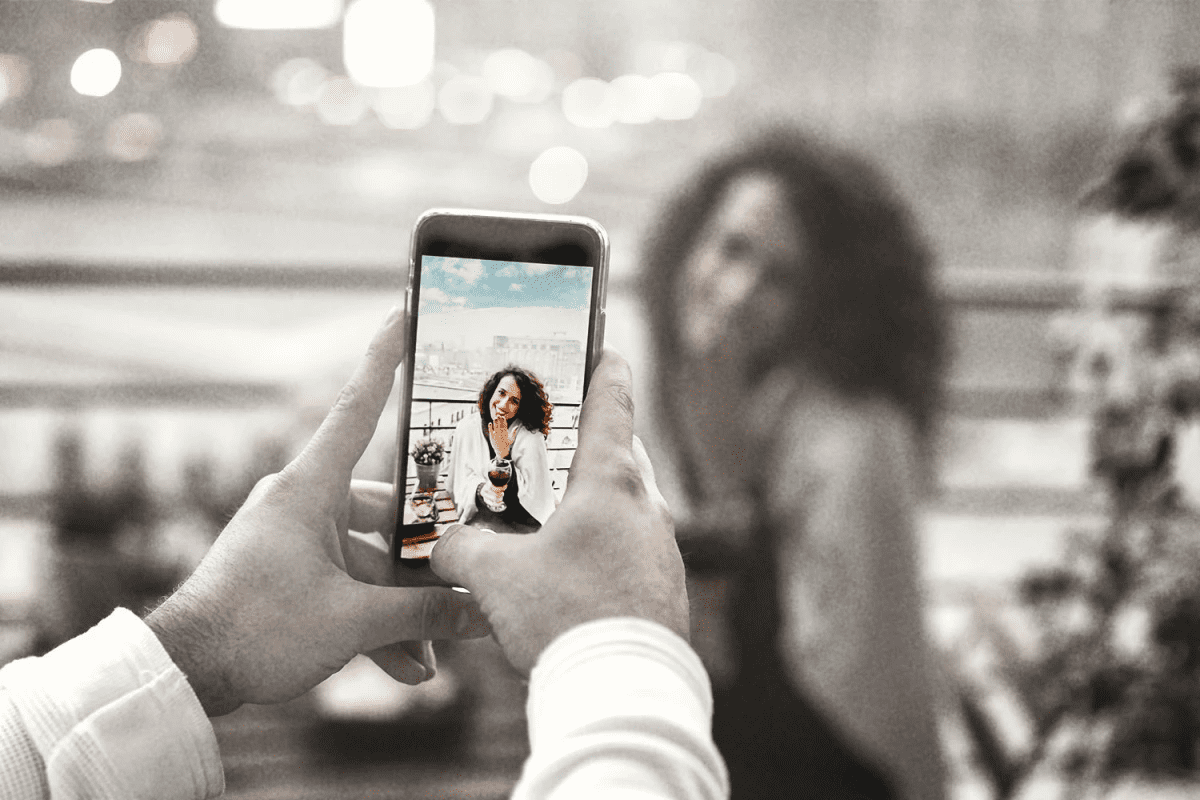 12 Tactics for Creating an Attractive Instagram Profile with the Help AI